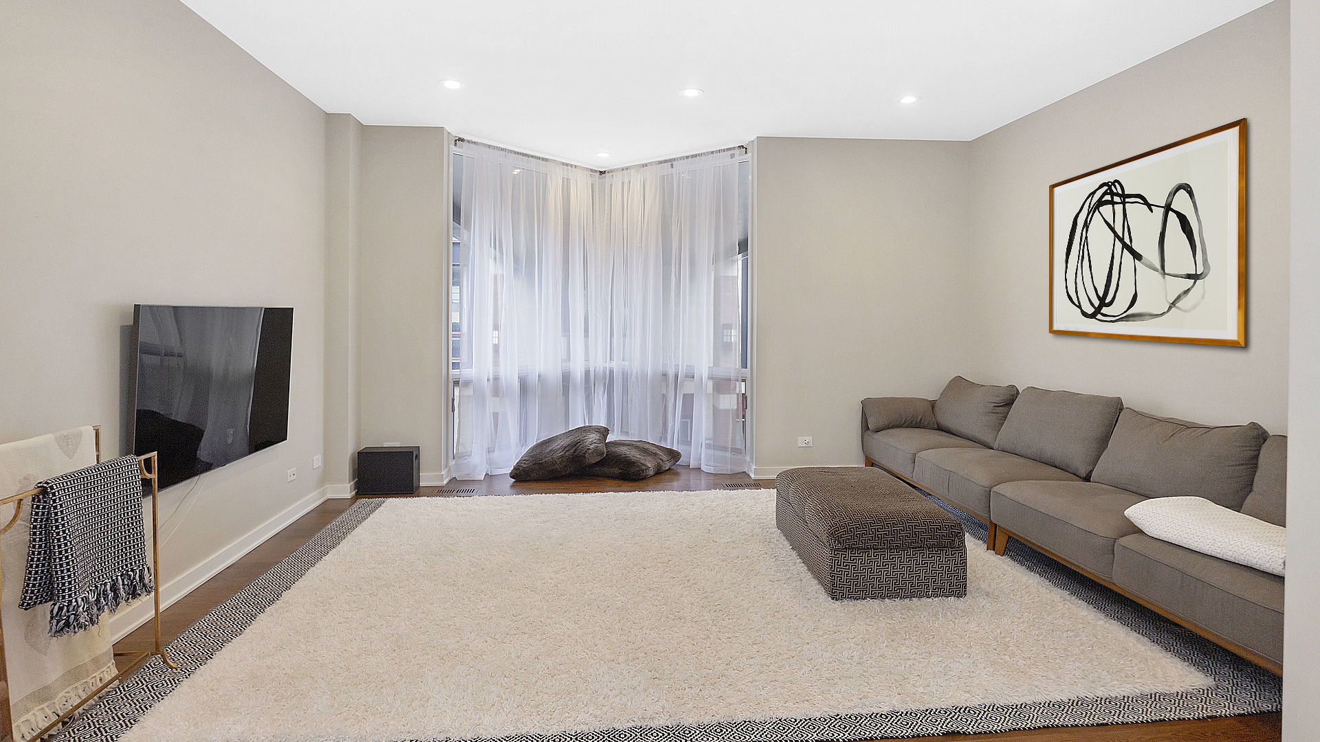 1244 W Cottage Place