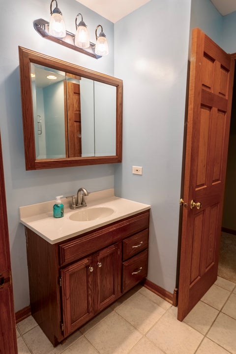 Tiny photo for 3305 Pheasant Drive, Rolling Meadows, IL 60008 (MLS # 12780495)
