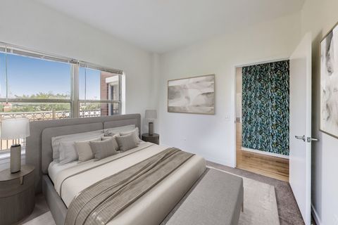 Tiny photo for 1155 W Roosevelt Road #412, Chicago, IL 60608 (MLS # 12490410)
