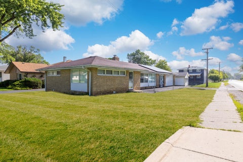 Tiny photo for 2934 186th Street, Lansing, IL 60438 (MLS # 12701282)