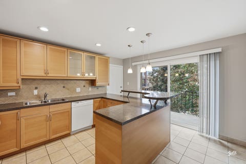 Tiny photo for 1422 Carol Court #3A, Palatine, IL 60074 (MLS # 12730774)