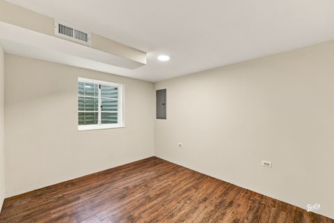 Tiny photo for 4 W Suffield Drive, Arlington Heights, IL 60004 (MLS # 12752671)