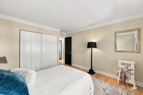 Tiny photo for 4 W Suffield Drive, Arlington Heights, IL 60004 (MLS # 12752671)