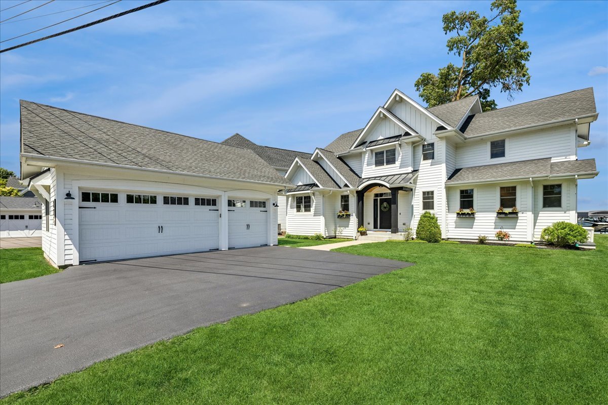 225 Edgewater Drive