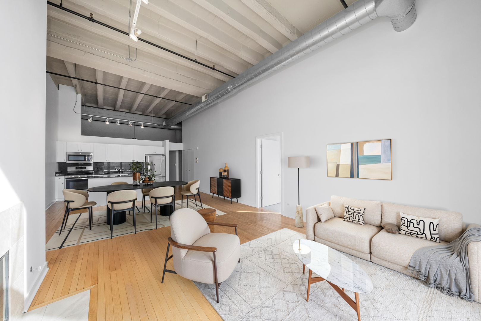 1601 W School Street 504