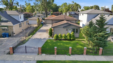 Tiny photo for 7046 W 72nd Place, Chicago, IL 60638 (MLS # 12699372)