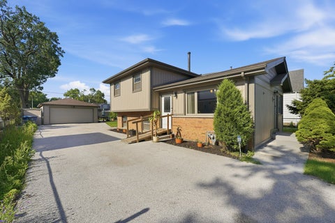 Tiny photo for 7046 W 72nd Place, Chicago, IL 60638 (MLS # 12699372)