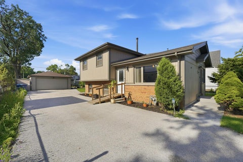 Tiny photo for 7046 W 72nd Place, Chicago, IL 60638 (MLS # 12699372)