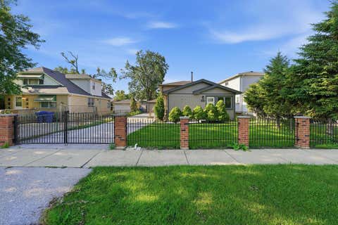 Photo of 7046 W 72nd Place, Chicago, IL 60638 (MLS # 12699372)