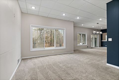 Tiny photo for 726 Barberry Trail, Fox River Grove, IL 60021 (MLS # 12563581)