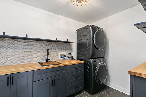 Tiny photo for 726 Barberry Trail, Fox River Grove, IL 60021 (MLS # 12563581)