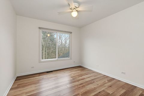 Tiny photo for 726 Barberry Trail, Fox River Grove, IL 60021 (MLS # 12563581)