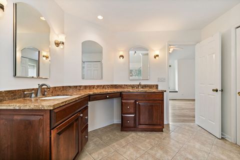 Tiny photo for 726 Barberry Trail, Fox River Grove, IL 60021 (MLS # 12563581)