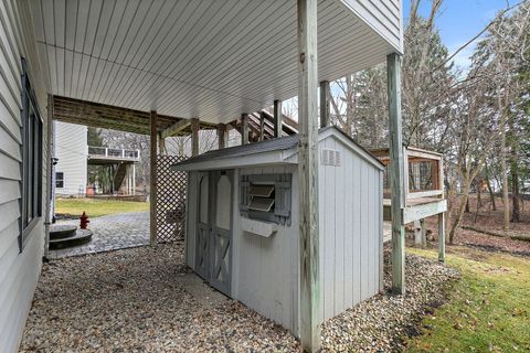 Tiny photo for 726 Barberry Trail, Fox River Grove, IL 60021 (MLS # 12563581)