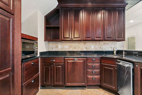 Tiny photo for 726 Barberry Trail, Fox River Grove, IL 60021 (MLS # 12563581)