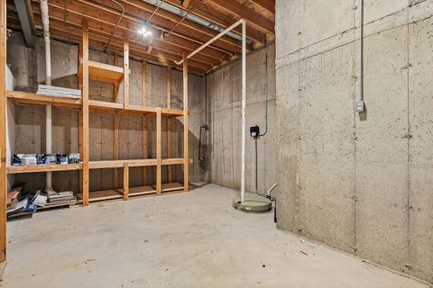 Tiny photo for 726 Barberry Trail, Fox River Grove, IL 60021 (MLS # 12563581)