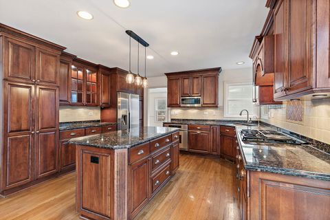 Tiny photo for 726 Barberry Trail, Fox River Grove, IL 60021 (MLS # 12563581)