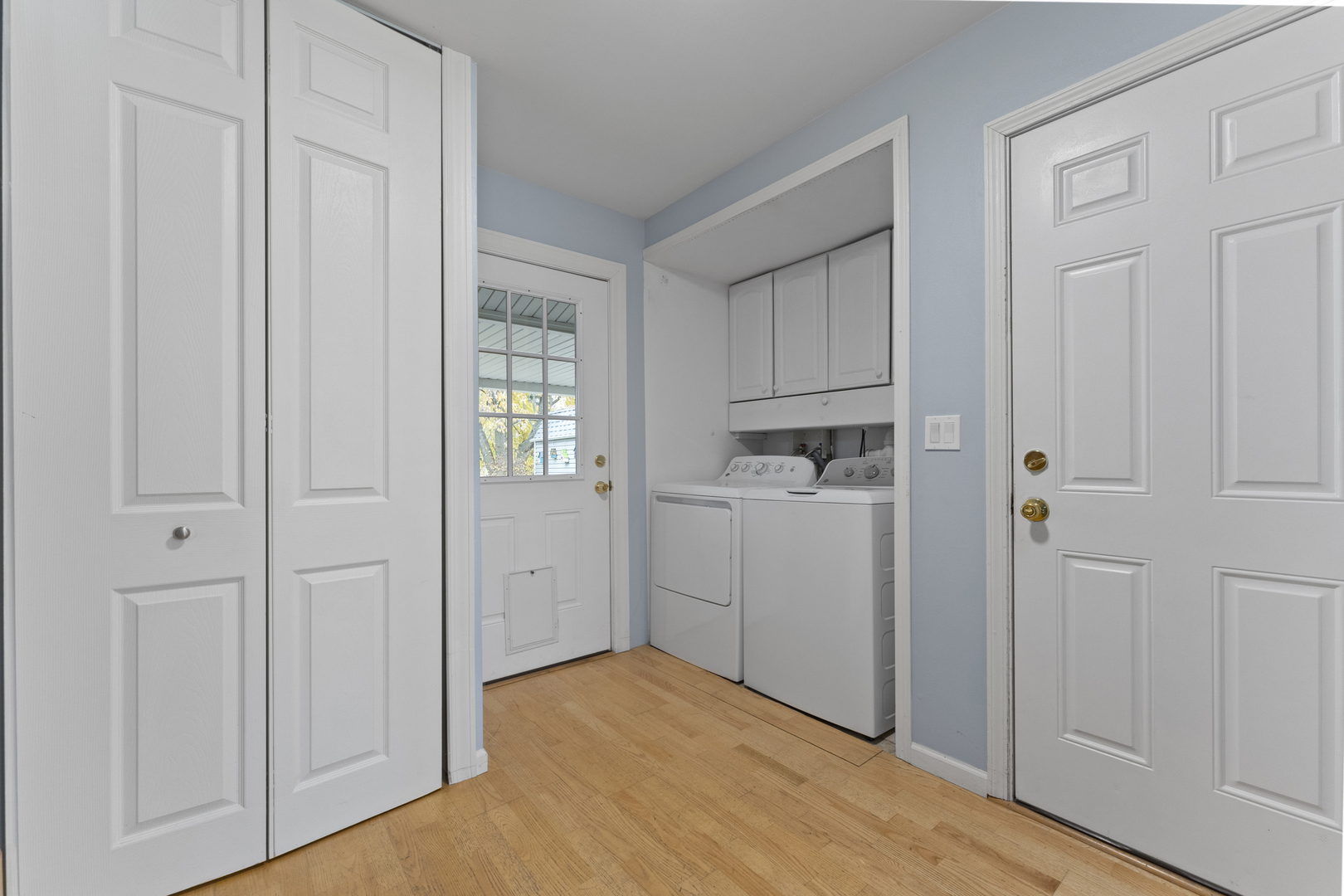 309 Plymouth Lane NW