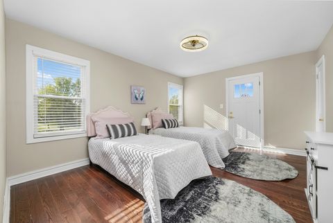 Tiny photo for 6222 N Lenox Avenue, Chicago, IL 60646 (MLS # 12583270)