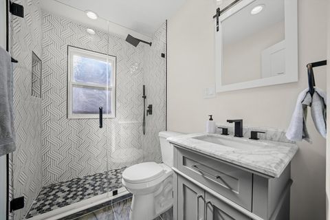 Tiny photo for 6222 N Lenox Avenue, Chicago, IL 60646 (MLS # 12583270)