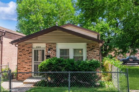 Tiny photo for 6545 S Hamilton Avenue, Chicago, IL 60636 (MLS # 12553651)