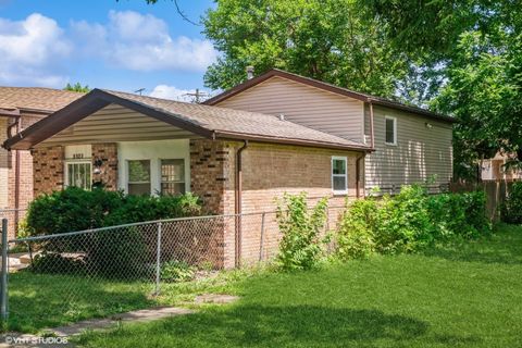 Photo of 6545 S Hamilton Avenue, Chicago, IL 60636 (MLS # 12553651)