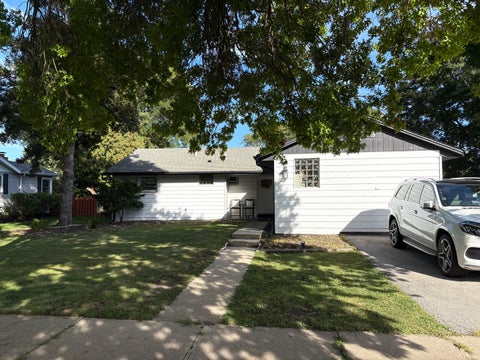 Tiny photo for 10159 S Kolin Avenue, Oak Lawn, IL 60453 (MLS # 12773946)