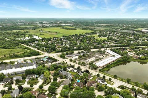 Tiny photo for 3835 Huntington Boulevard, Hoffman Estates, IL 60192 (MLS # 12438788)