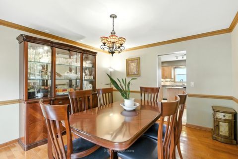 Tiny photo for 3835 Huntington Boulevard, Hoffman Estates, IL 60192 (MLS # 12438788)