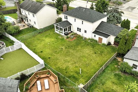 Tiny photo for 3835 Huntington Boulevard, Hoffman Estates, IL 60192 (MLS # 12438788)