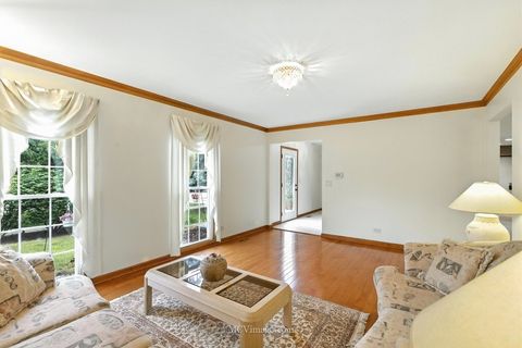 Tiny photo for 3835 Huntington Boulevard, Hoffman Estates, IL 60192 (MLS # 12438788)