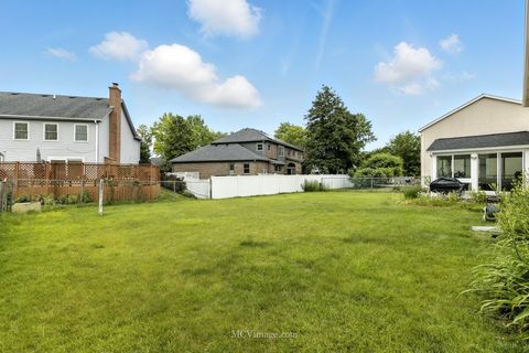 Tiny photo for 3835 Huntington Boulevard, Hoffman Estates, IL 60192 (MLS # 12438788)
