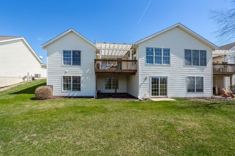 Tiny photo for 5706 Castlewood Drive #0, Bettendorf, IA 52722 (MLS # 12614355)