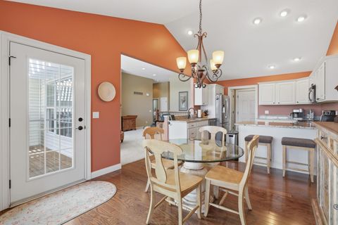 Tiny photo for 5706 Castlewood Drive #0, Bettendorf, IA 52722 (MLS # 12614355)