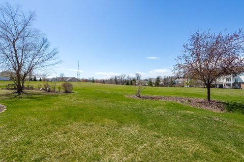 Tiny photo for 5706 Castlewood Drive #0, Bettendorf, IA 52722 (MLS # 12614355)