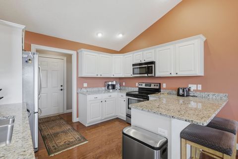 Tiny photo for 5706 Castlewood Drive #0, Bettendorf, IA 52722 (MLS # 12614355)