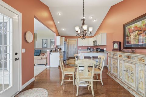 Tiny photo for 5706 Castlewood Drive #0, Bettendorf, IA 52722 (MLS # 12614355)