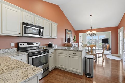 Tiny photo for 5706 Castlewood Drive #0, Bettendorf, IA 52722 (MLS # 12614355)