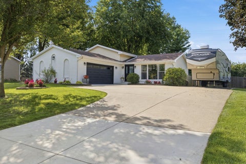 Photo of 15162 S Thomas Court, Plainfield, IL 60544 (MLS # 12738082)