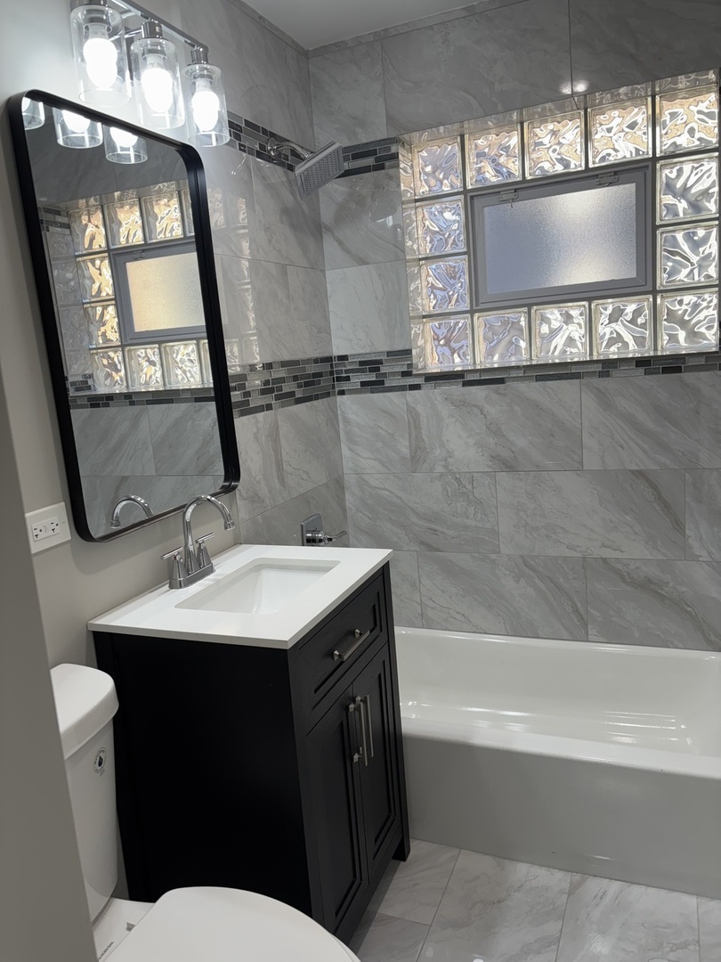 10246 S Vernon Avenue