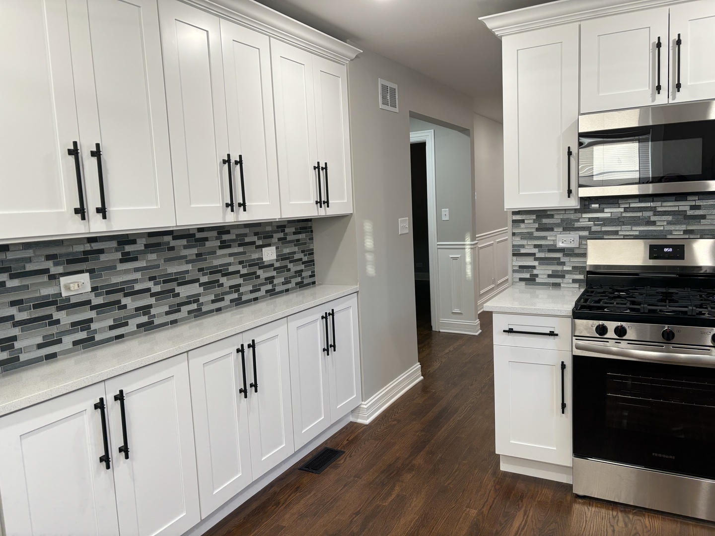 10246 S Vernon Avenue