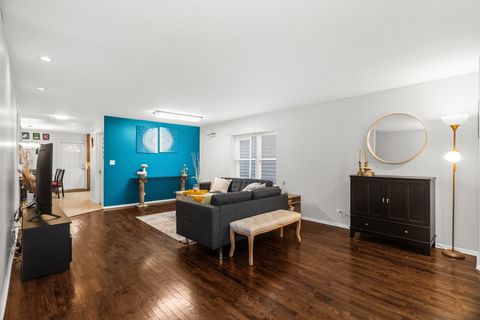 Tiny photo for 1811 Lyons Street, Evanston, IL 60201 (MLS # 12524336)