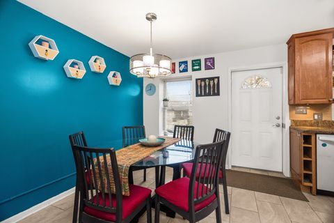 Tiny photo for 1811 Lyons Street, Evanston, IL 60201 (MLS # 12524336)