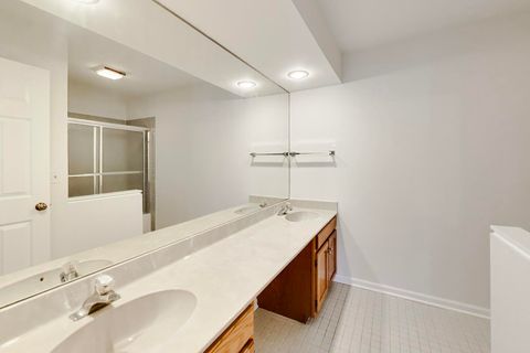 Tiny photo for 1304 Kempton Drive, Libertyville, IL 60048 (MLS # 12695619)