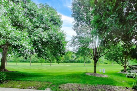 Tiny photo for 1304 Kempton Drive, Libertyville, IL 60048 (MLS # 12695619)
