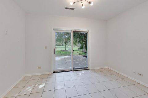 Tiny photo for 1304 Kempton Drive, Libertyville, IL 60048 (MLS # 12695619)