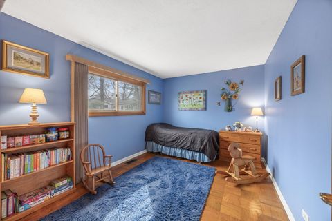 Tiny photo for 8000 Oakview Lane, Woodridge, IL 60517 (MLS # 12587818)