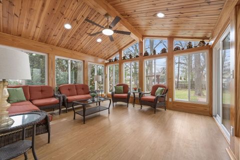 Tiny photo for 8000 Oakview Lane, Woodridge, IL 60517 (MLS # 12587818)