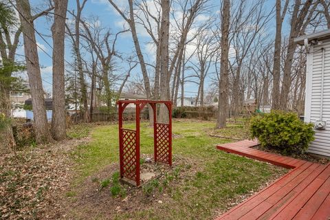 Tiny photo for 8000 Oakview Lane, Woodridge, IL 60517 (MLS # 12587818)