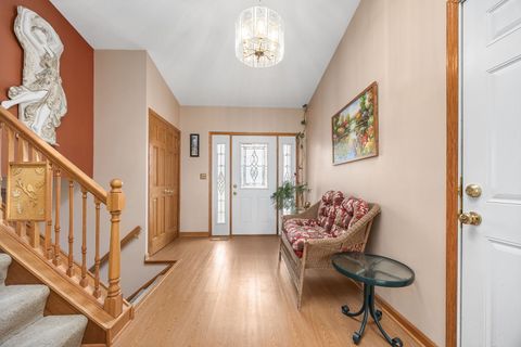 Tiny photo for 8000 Oakview Lane, Woodridge, IL 60517 (MLS # 12587818)